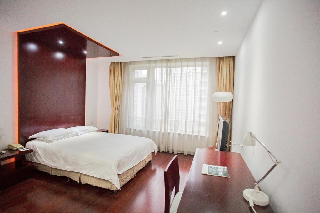 Aparthotel Yoland International Service Apartment