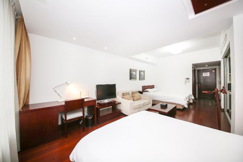 Aparthotel Yoland International Service Apartment 3*