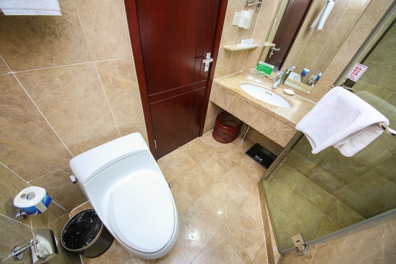 Aparthotel Yoland International Service Apartment